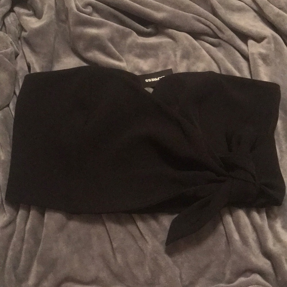 Express Women’s Knot Crop Top